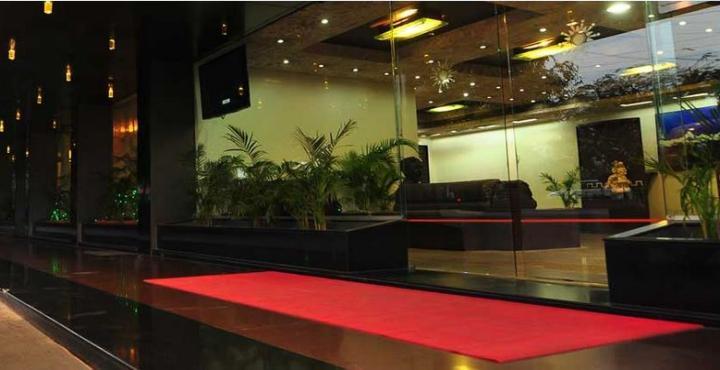 Infiniti Hotel And Spa Ιντόρ Εξωτερικό φωτογραφία